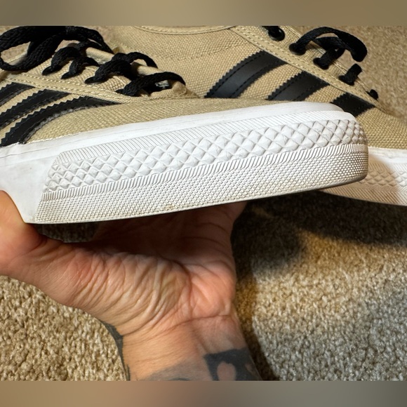 Adidas Adi-Ease Skate Shoe Skull Sneaker Canvas Sand beige and black Size 7 Men - Picture 10 of 12
